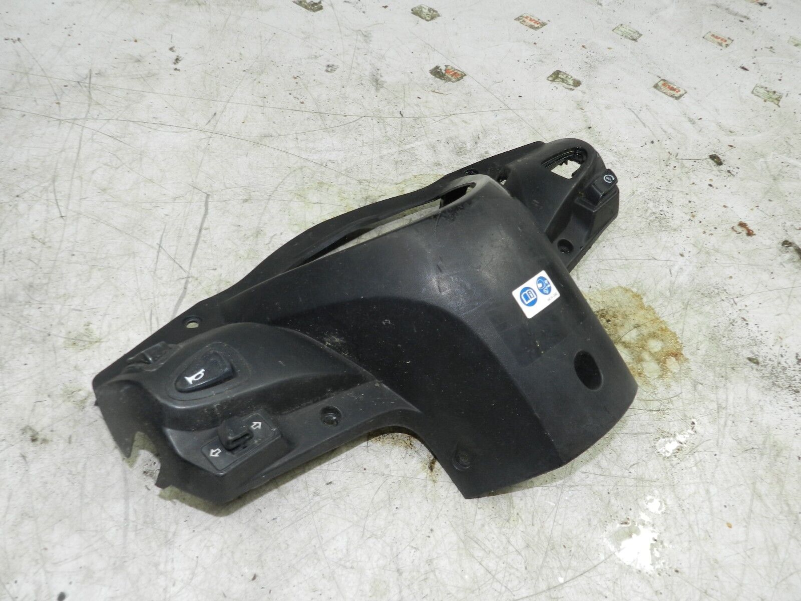 (140) HONDA NSC 110 E-E MOPED. STOCK COVER PANEL SWITCHES STARTER HORN RADIATOR