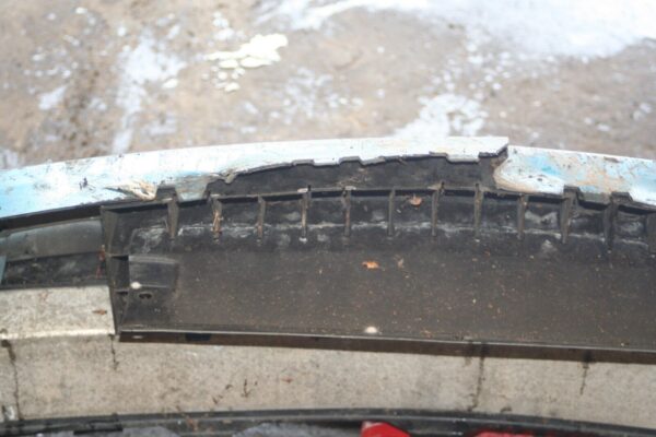 1999 VOLVO C70 2.4 PETROL. FRONT BUMPER IN TURQUOISE - Image 7