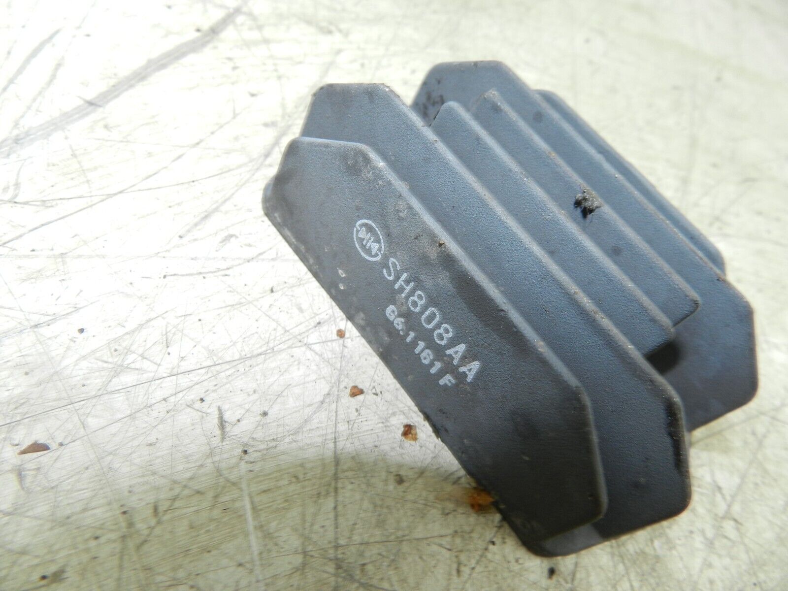 (140) HONDA NSC 110 E-E MOPED. BSH808AA ECU MODULE VOLTAGE REGULATOR READER - Image 2