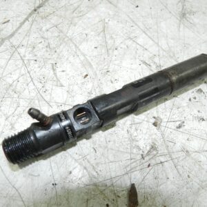 (126) RENAULT CLIO MK3 FACELIFT. 1.5 DCI FUEL DIESEL INJECTOR 1 SUPPLIED