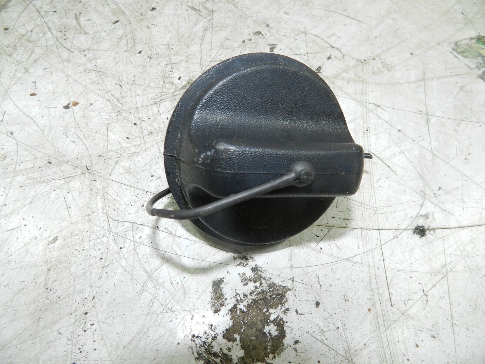 (126) RENAULT CLIO MK3 FACELIFT. DIESEL FUEL CAP