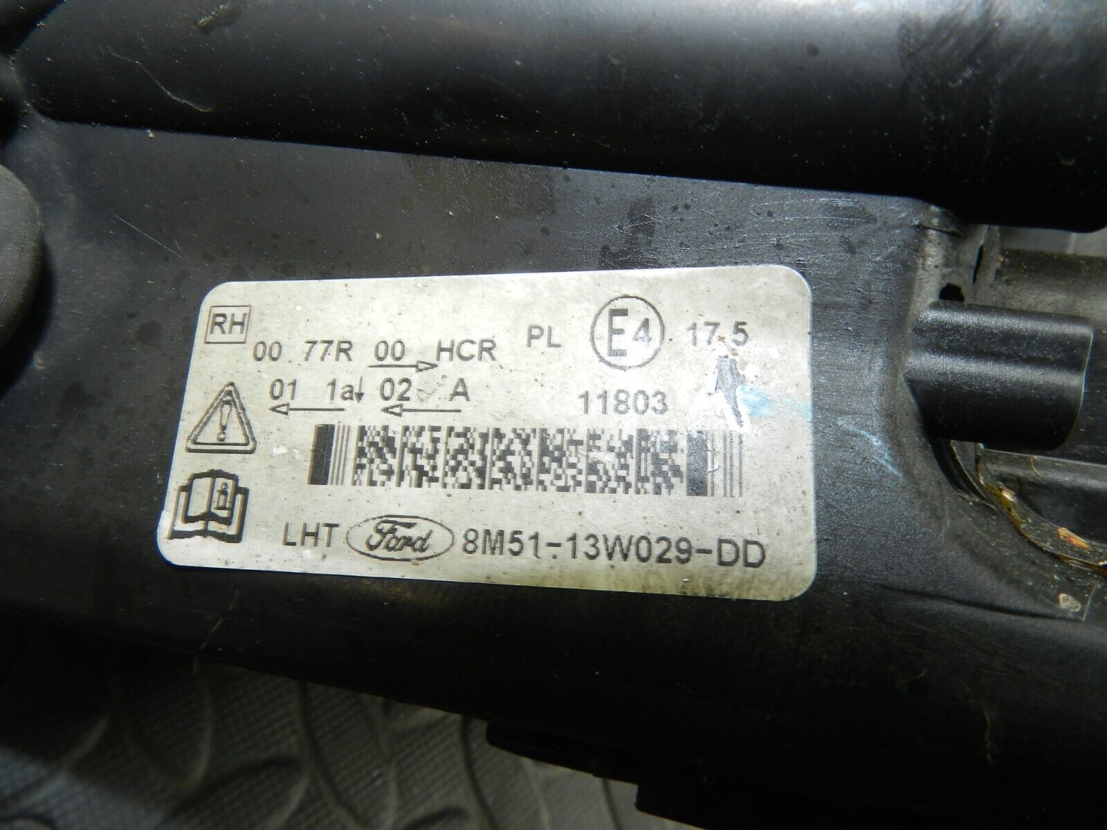 151. 2008 FORD FOCUS MK2 TITANIUM. DRIVER SIDE HEAD LIGHT - Image 5