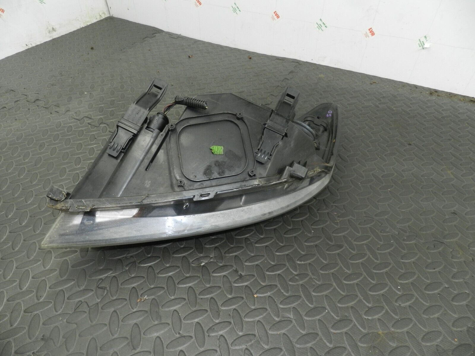 151. 2008 FORD FOCUS MK2 TITANIUM. DRIVER SIDE HEAD LIGHT - Image 7