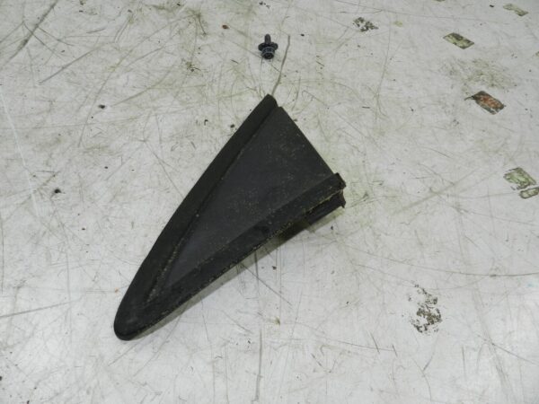 2008 FORD FOCUS CC CONVERTIBLE. PASSENGER SIDE WING MIRROR TRIM