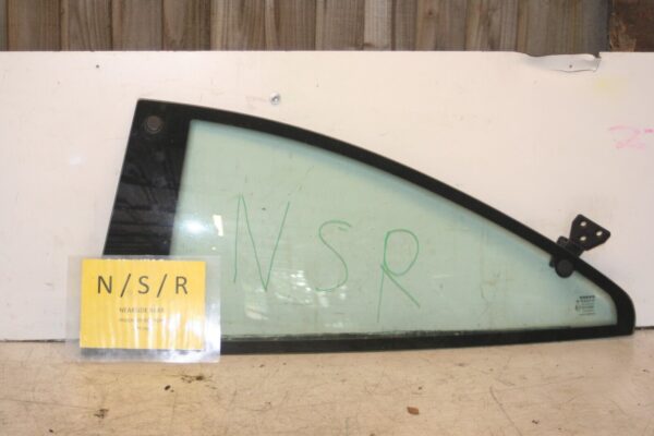 1999 VOLVO C70 2.4 PETROL. PASSENGER SIDE REAR NSR QUARTER GLASS