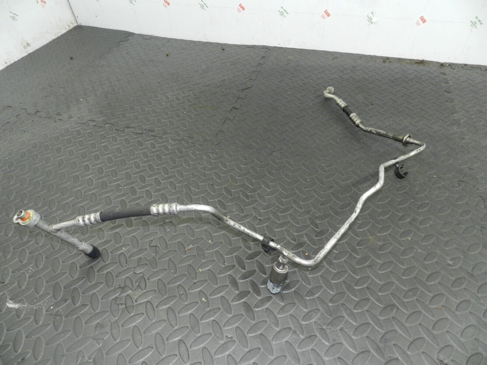 151. 2008 FORD FOCUS MK2 TITANIUM. AIR CON CONDITIONING PIPE + SENSOR