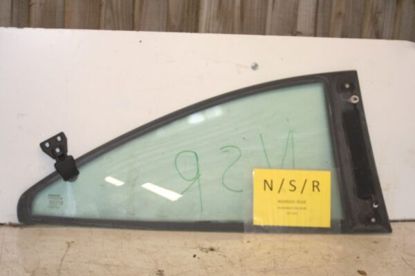 1999 VOLVO C70 2.4 PETROL. PASSENGER SIDE REAR NSR QUARTER GLASS - Image 3