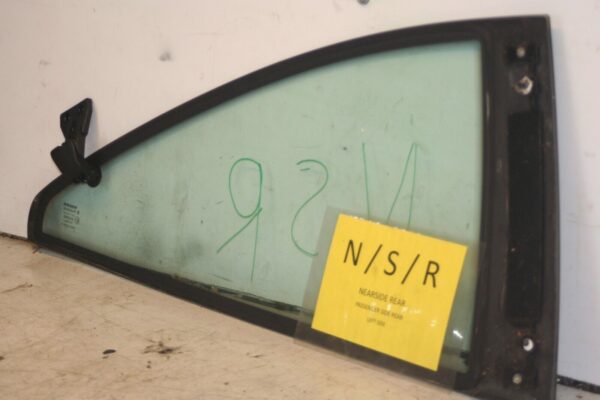 1999 VOLVO C70 2.4 PETROL. PASSENGER SIDE REAR NSR QUARTER GLASS - Image 4