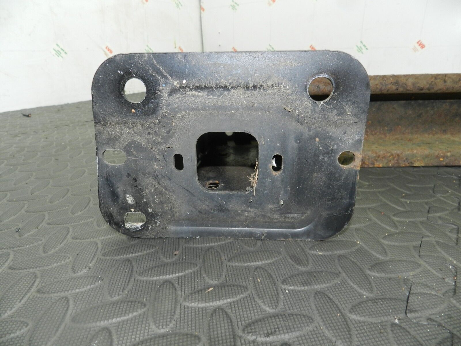 151. 2008 FORD FOCUS MK2 TITANIUM. REAR BUMPER SUPPORT CRASH BAR - Image 4