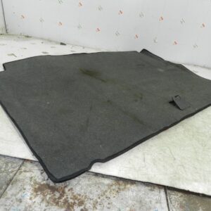 (141) MERCEDES E CLASS SALOON W210. BOOT CARPET
