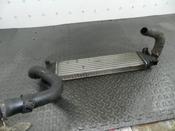 151. 2008 FORD FOCUS MK2 TITANIUM. INTER COOLER AND 1 BOOST PIPE - Image 2