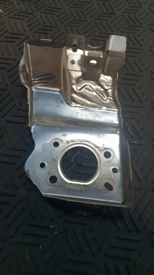 Citroen DS3 2015/16 1.2T Turbo / Catalytic Heat Shield 9808772880 - Image 2
