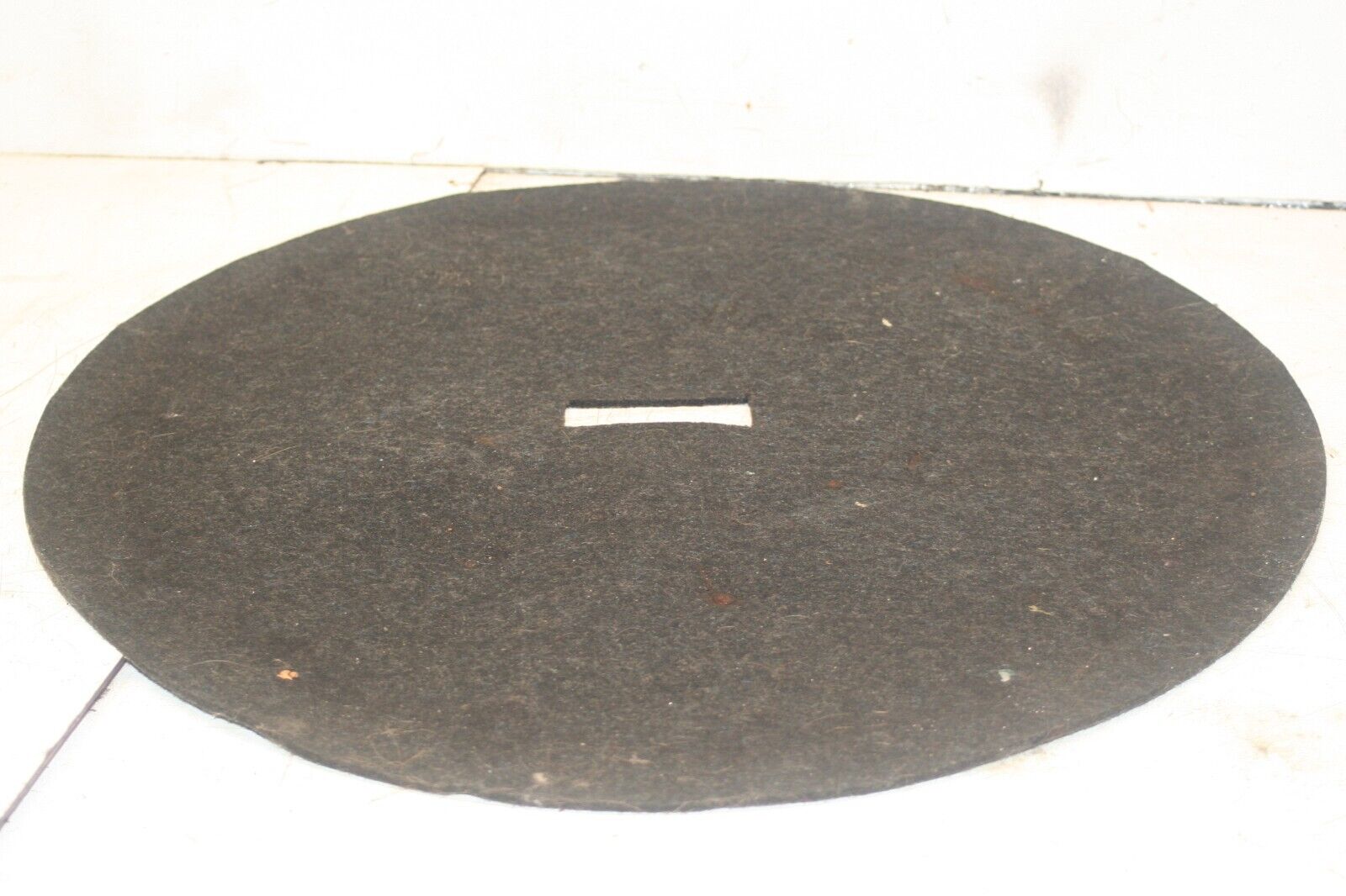 2014 FORD FOCUS MK3. SPARE WHEEL BOOT CARPET - Image 2