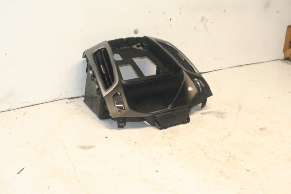 2014 FORD FOCUS MK3. CENTRE CONSOLE TRIM FACIA AIR VENTS - Image 2