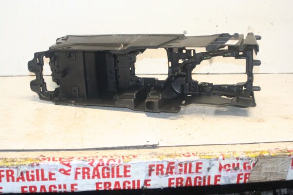 2014 FORD FOCUS MK3. CENTRE CONSOLE - Image 3
