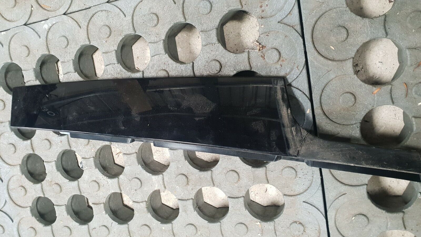 Mini Countryman 2014 B Column Cover Trim N/S/F 9800551