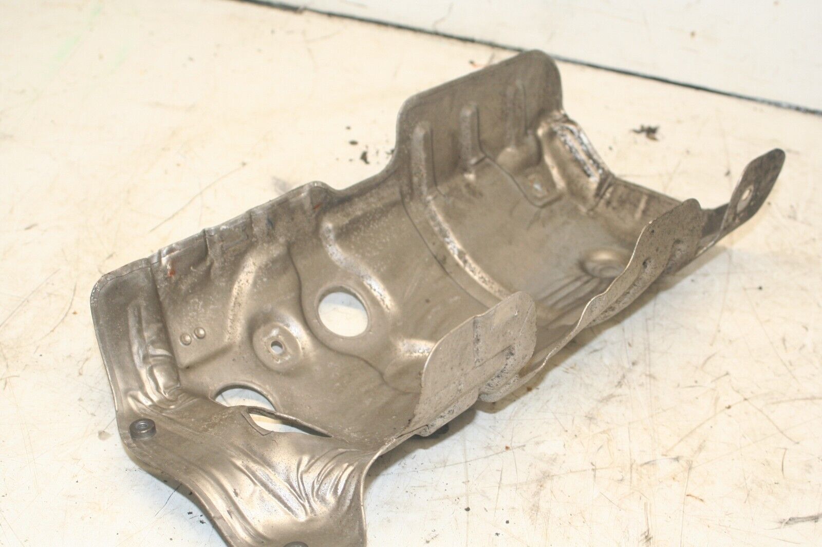 2014 FORD FOCUS MK3. CATALYTIC CONVERTER HEAT SHIELD