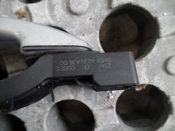 2013 Ford Focus Drivers Front O/S/F Door Handle Moondust Silver - Image 3