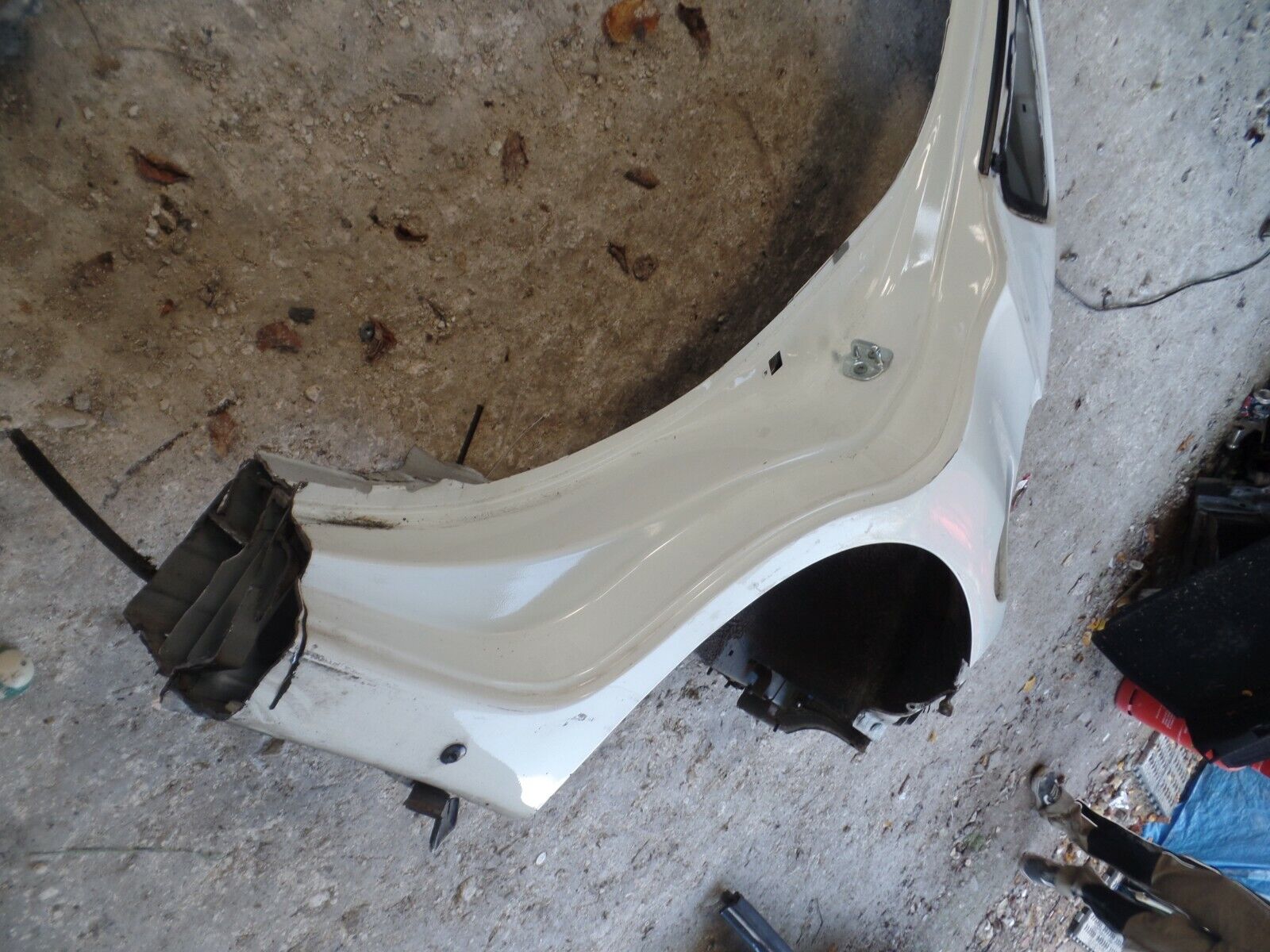 Nissan Note N-Tec 2015 N/S/R Passenger Rear Quarter Panel - Image 4