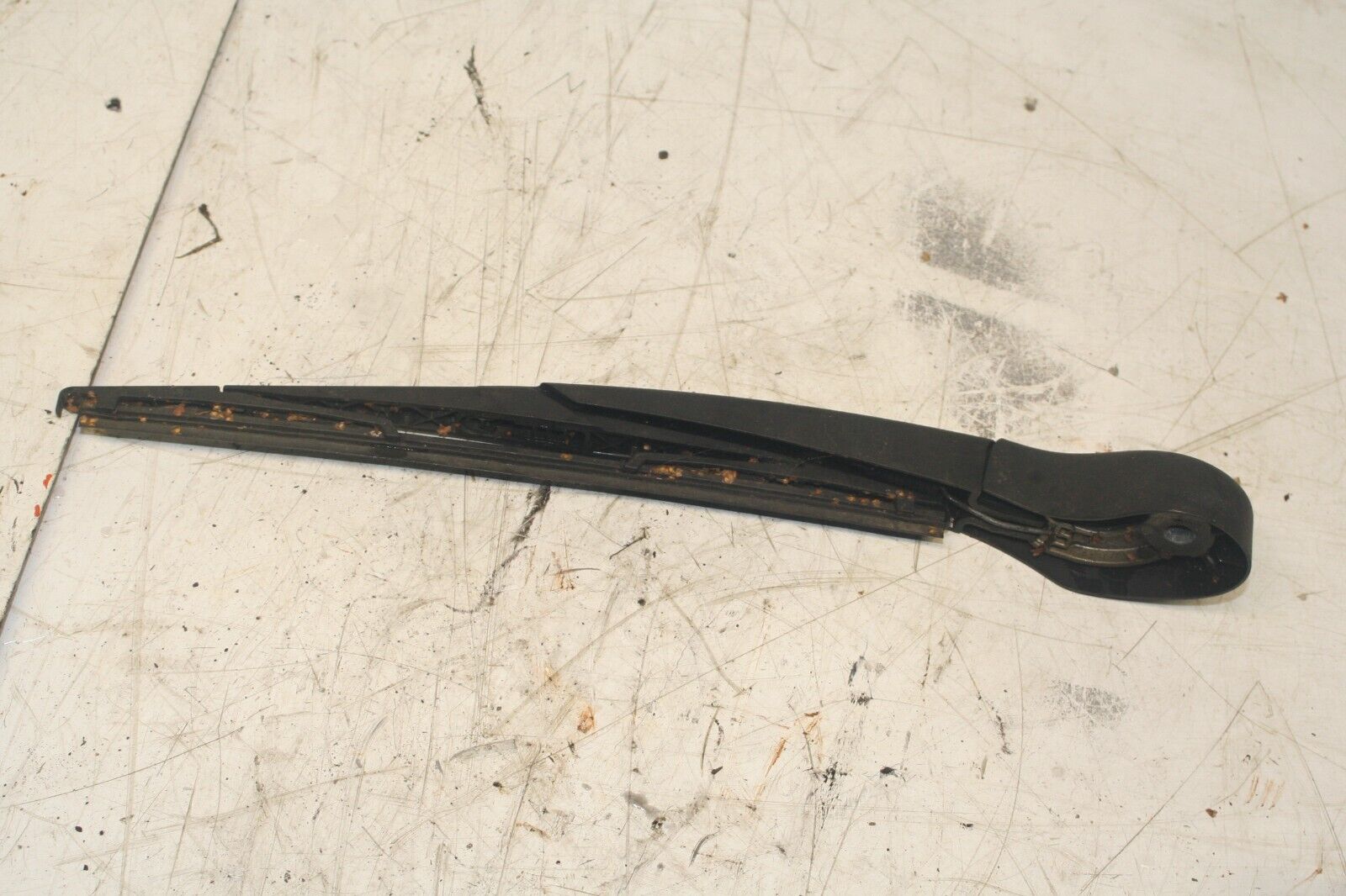 2014 FORD FOCUS MK3. REAR WIPER ARM