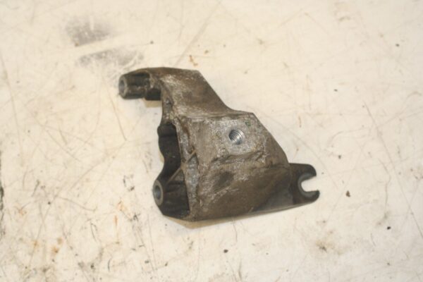 2014 FORD FOCUS MK3. ENGINE MOUNT BRACKET - Image 3