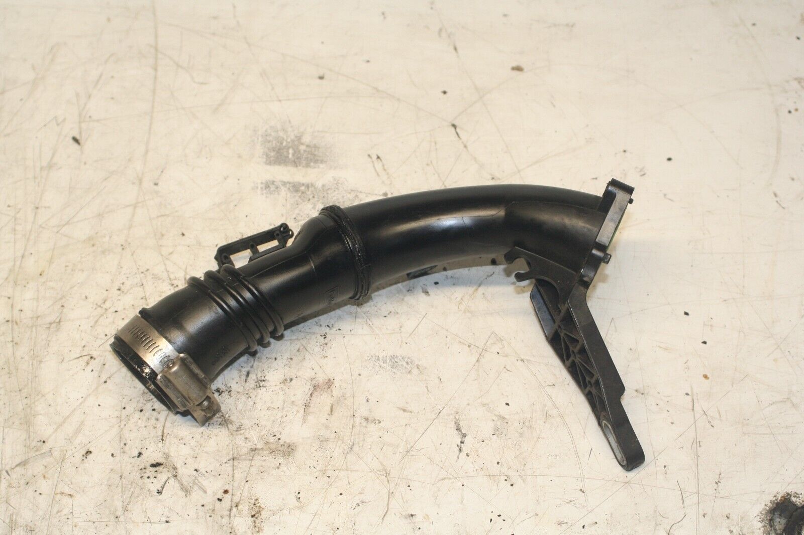 2014 FORD FOCUS MK3. AIR INTAKE PIPE