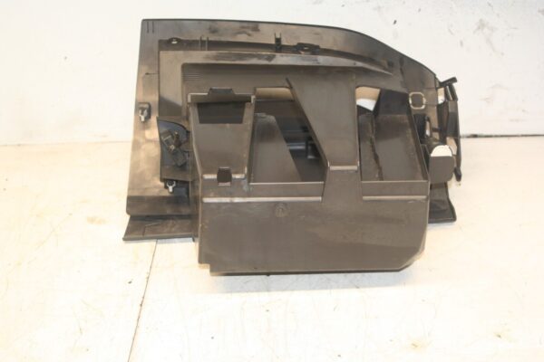 2014 FORD FOCUS MK3. GLOVE BOX - Image 3