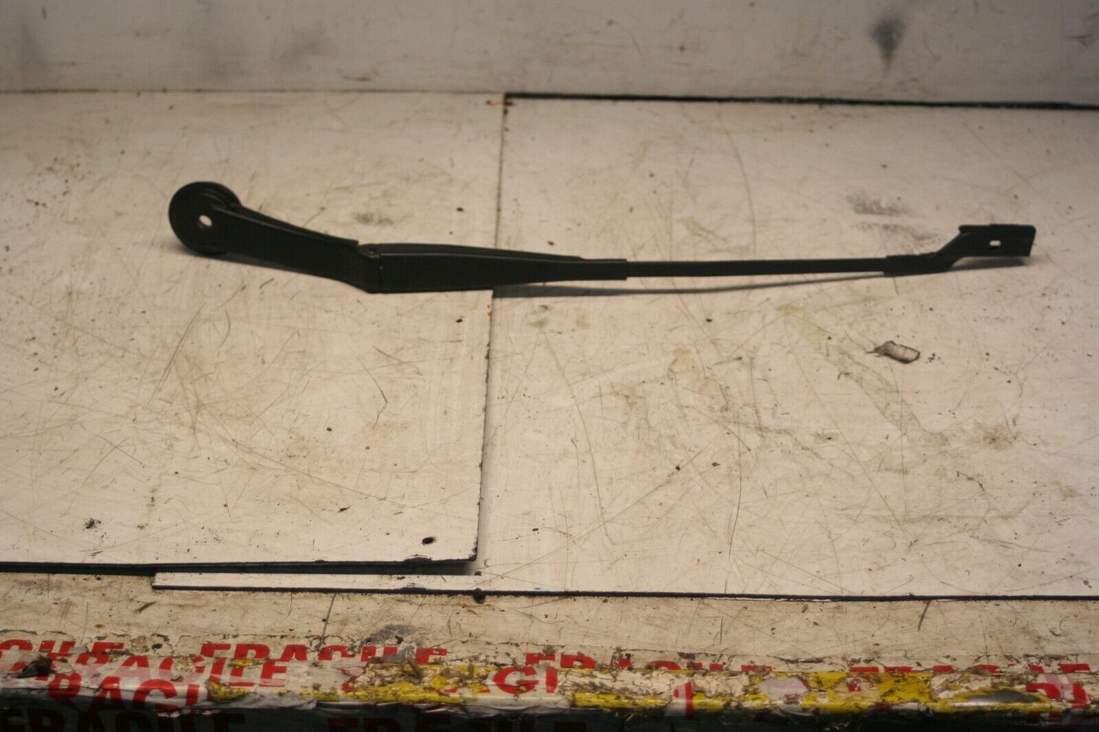 2014 FORD FOCUS MK3. WIPER ARM