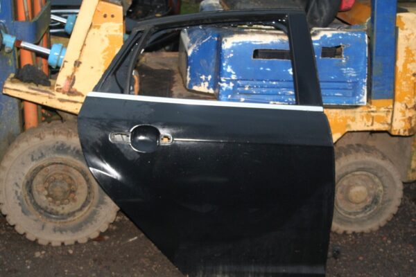 2014 FORD FOCUS MK3. DRIVER REAR BARE DOOR SHELL IN BLACK