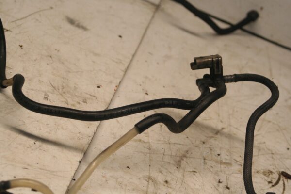 VAUXHALL VIVARO / RENAULT TRAFFIC. DIESEL FUEL PIPES - Image 3