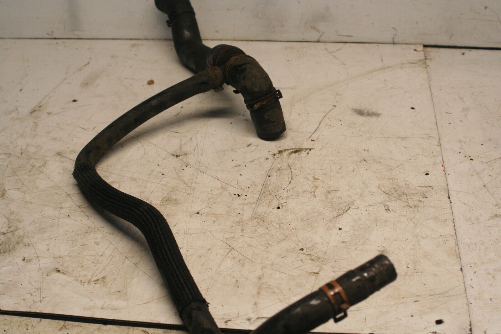 VAUXHALL VIVARO / RENAULT TRAFFIC. COOLANT PIPES – LVR Recycling LTD