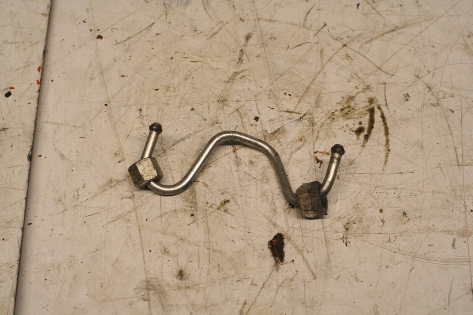 VAUXHALL VIVARO / RENAULT TRAFFIC. DIESEL FUEL INJECTOR PIPE - Image 2