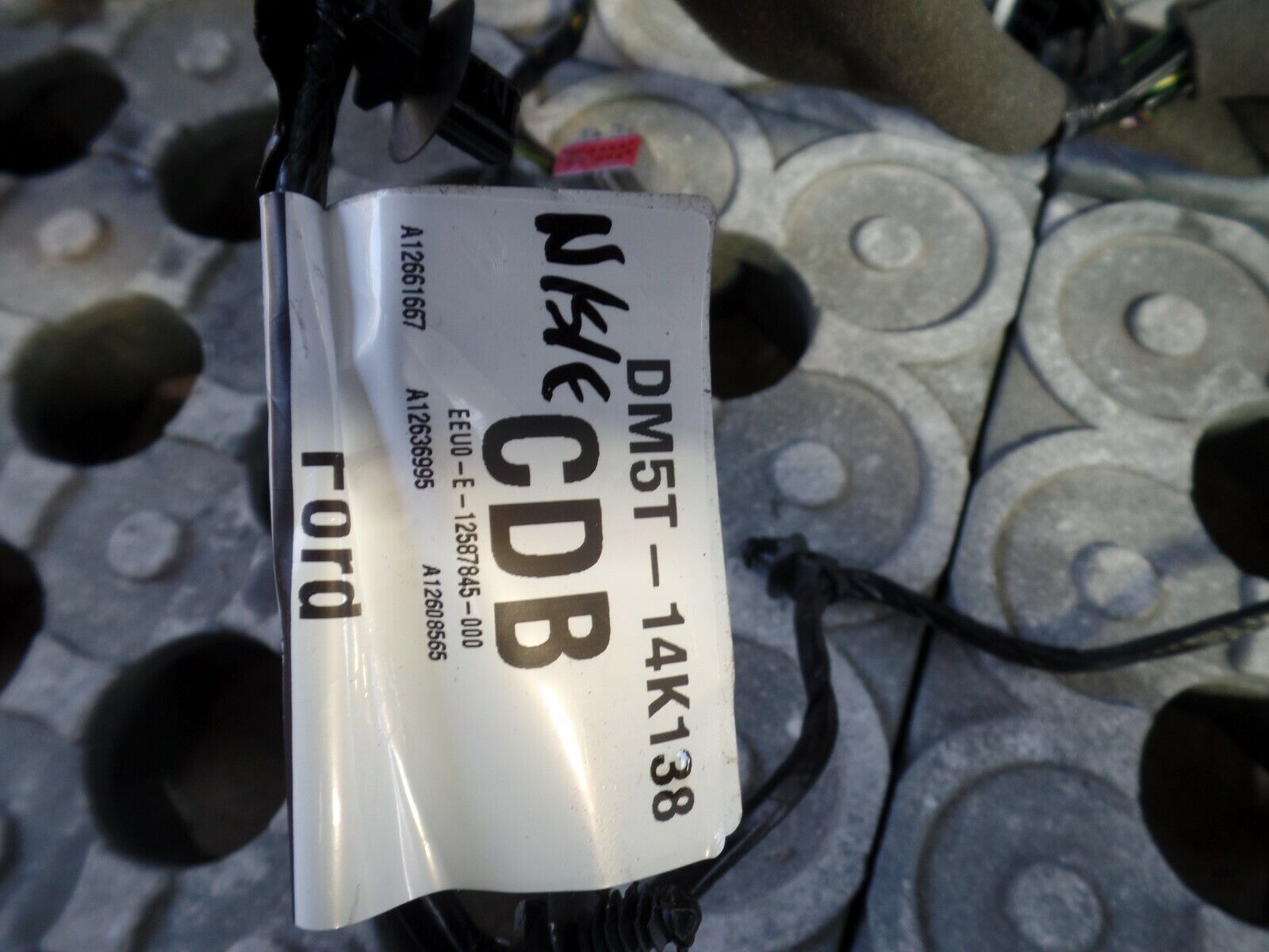 Ford Focus 1.0 Petrol Ecoboost Drivers Front O/S/F Door Wire Loom DM5T14A584 - Image 2