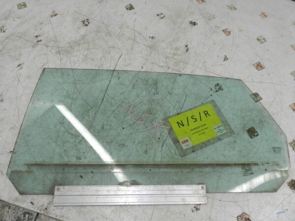 134. 1997-2002 JAGUAR XJ8. PASSENGER SIDE REAR WINDOW GLASS