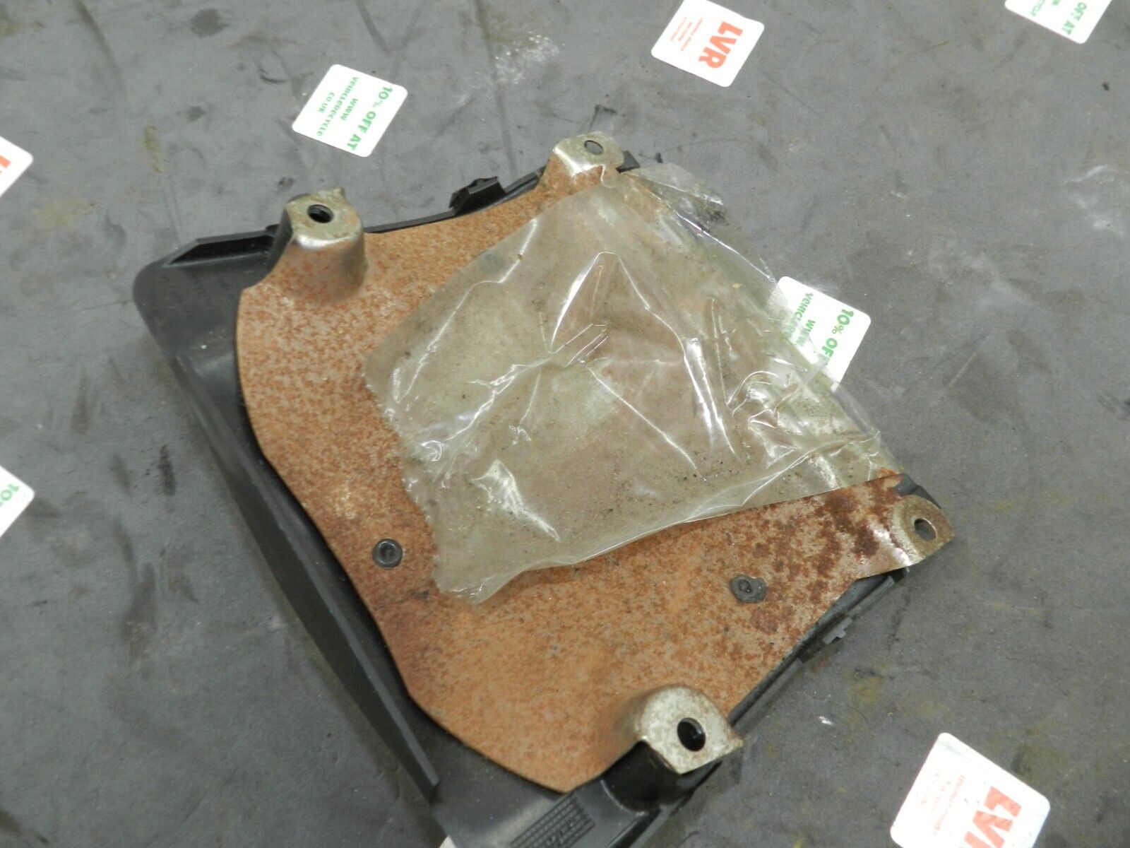 134. 1997-2002 JAGUAR XJ8. STEERING COWLING TRIM UPPER - Image 2