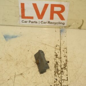 2008 VAUXHALL VECTRA C, 2.2 PETROL. BATTERY CLAMP
