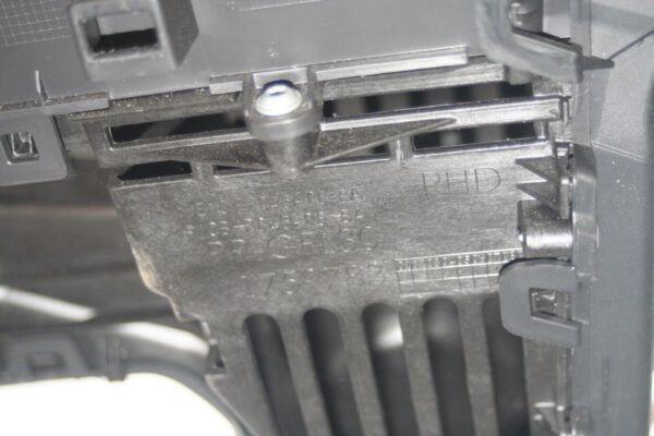 2016 FORD KUGA MK2. CENTRE CONSOLE FRAME - Image 4