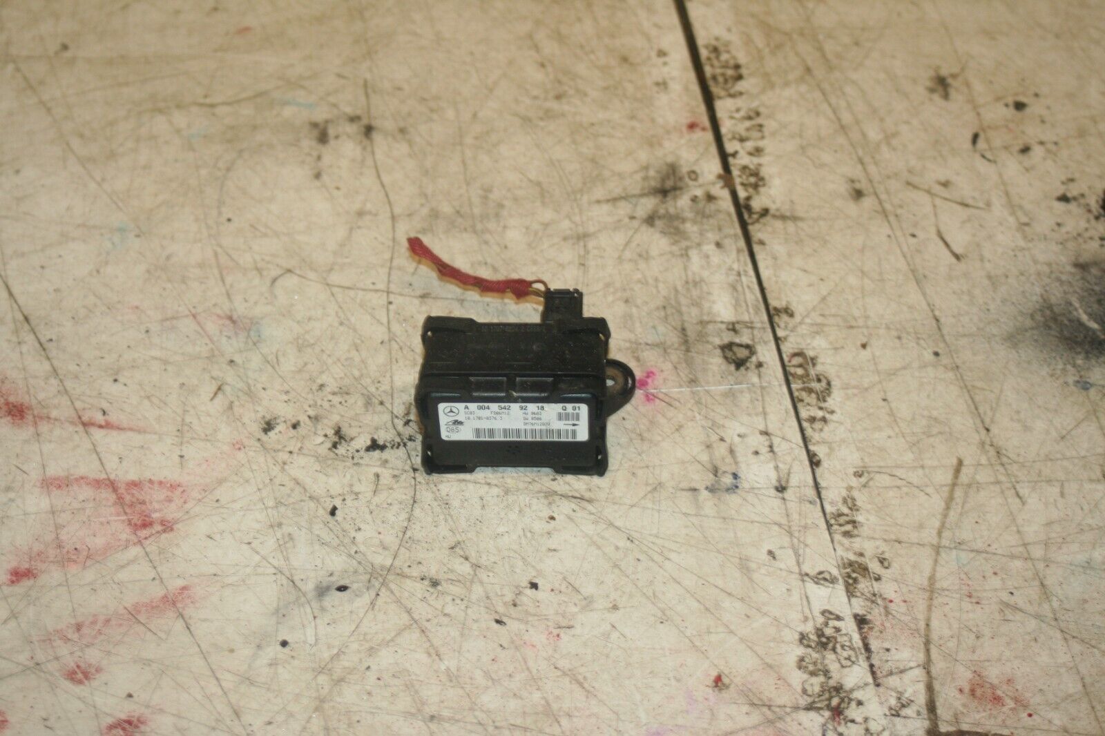 2006 MERCEDES BENZ C CLASS W203. A0045429218 YAW RATE SENSOR