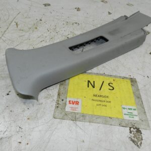 (129) 2005 HONDA JAZZ. PASSENGER SIDE B PILLAR TRIM