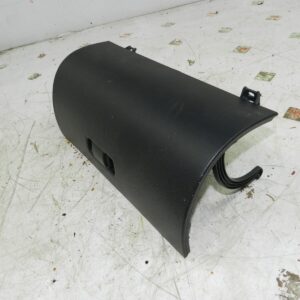 (129) 2005 HONDA JAZZ. GLOVEBOX LID