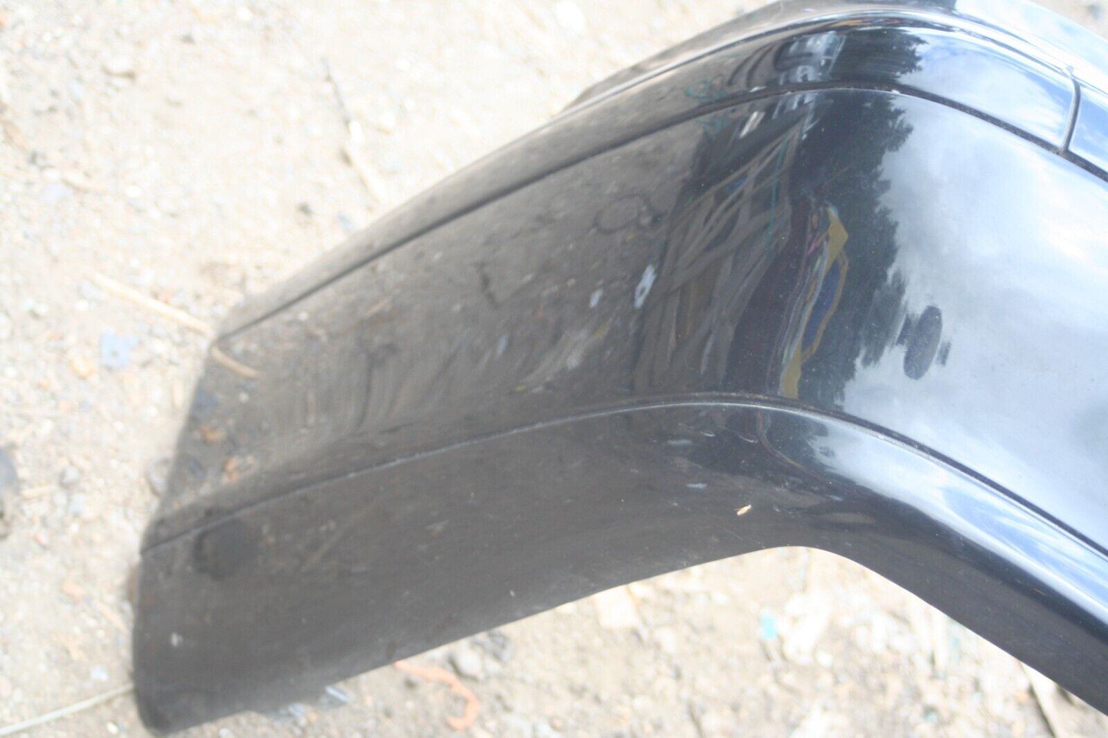 2005 MERCEDES S CLASS W220. REAR BUMPER IN BLACK - Image 7