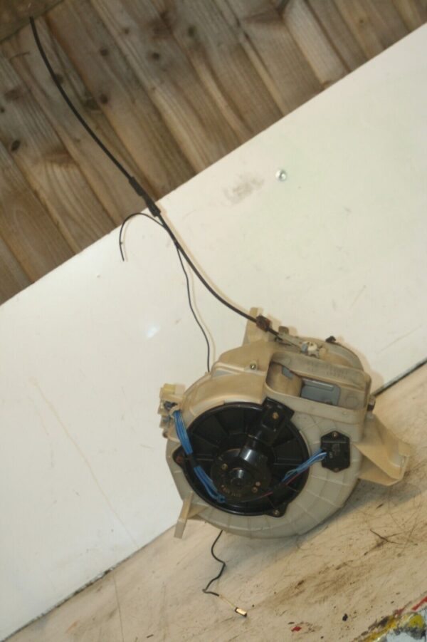 MAZDA MX5 MK1. HEATER BLOWER MOTOR FAN RESISTOR HOUSING BOX