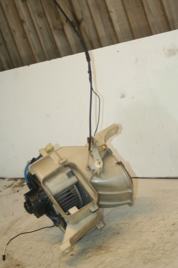 MAZDA MX5 MK1. HEATER BLOWER MOTOR FAN RESISTOR HOUSING BOX - Image 2