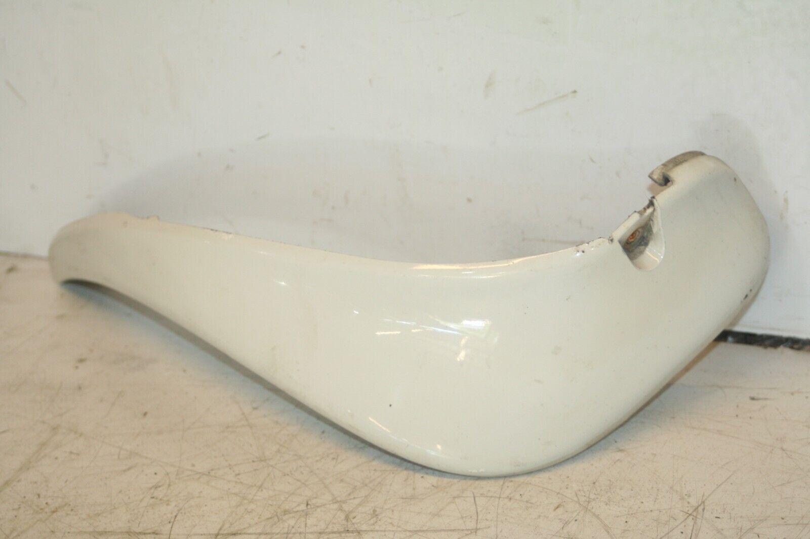 MAZDA MX5 MK1. PASSENGER SIDE MUD FLAP IN WHITE - Image 2