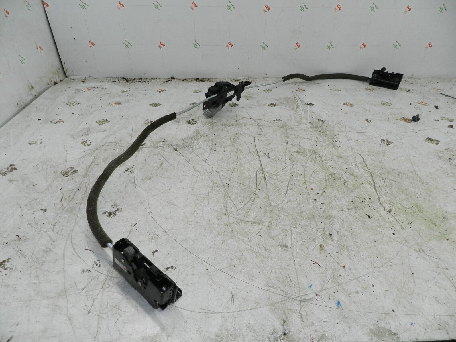 2008 FORD FOCUS CC CONVERTIBLE. ROOF LOCKING LATCHES BOOT