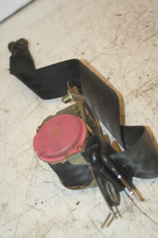 MAZDA MX5 MK1. PASSENGER SIDE SEATBELT - Image 3