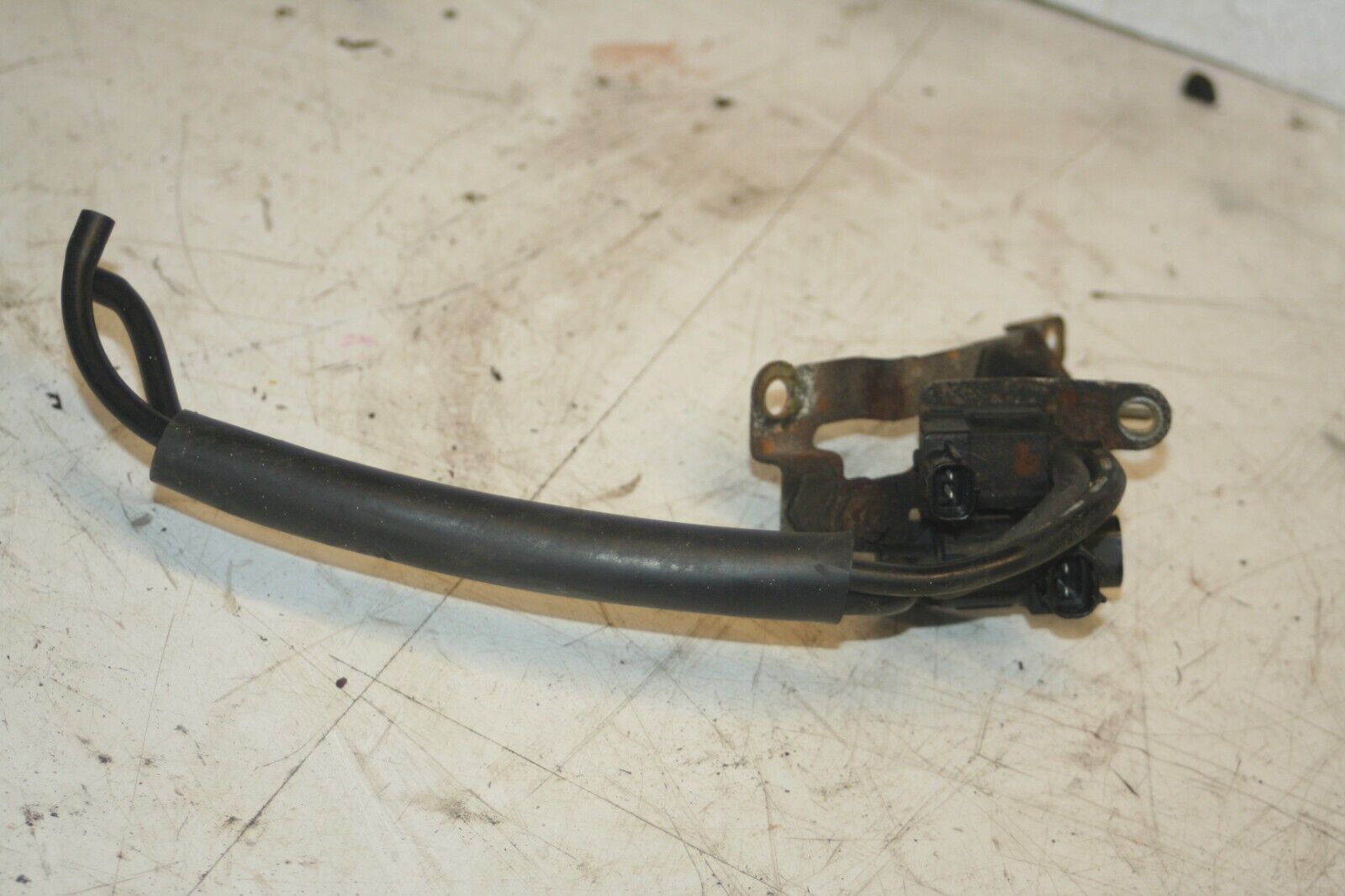 MAZDA MX5 MK1. SOLENOID VACUUM PUMP - Image 3