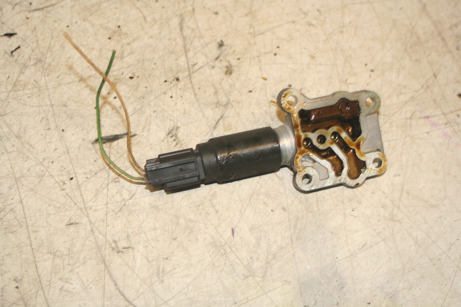 1999 VOLVO C70 2.4 PETROL. OIL SOLENOID EXHAUST PRESSURE VALVE - Image 2