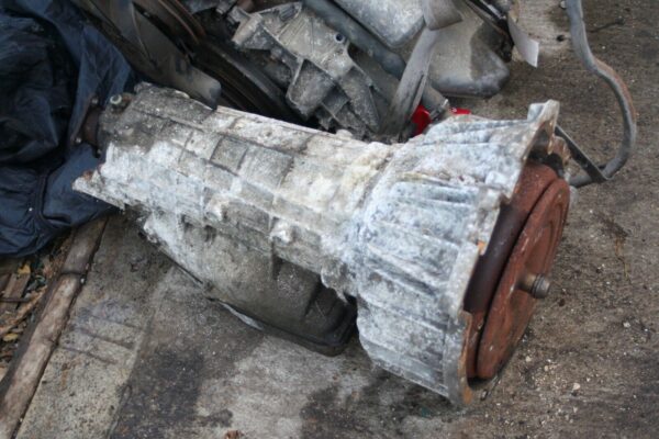 1988 BMW 525 E28. AUTOMATIC GEARBOX + TORQUE CONVERTER 4HP22 - Image 3