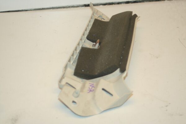 2016 FORD KUGA MK2. PASSENGER SIDE REAR PILLAR TRIM - Image 2